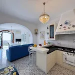 Yourhome - Casa Malisa * بوسيتانو